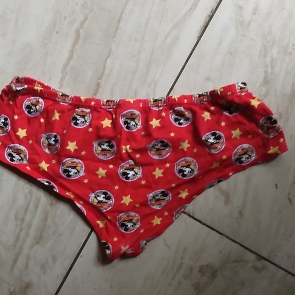 Red and yellow Disney panties - Picture 5 of 7